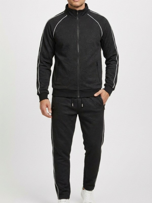 Ensemble Gucci
